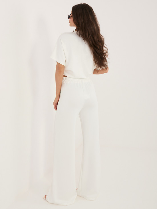 Elegantes Set Bluse und Hose ecru