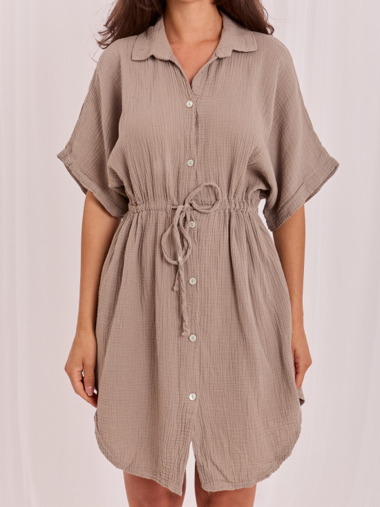 Beiges Oversize-Sommerkleid mit Kragen