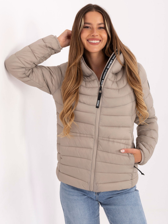 Beige gesteppte Jacke mit Kapuze
