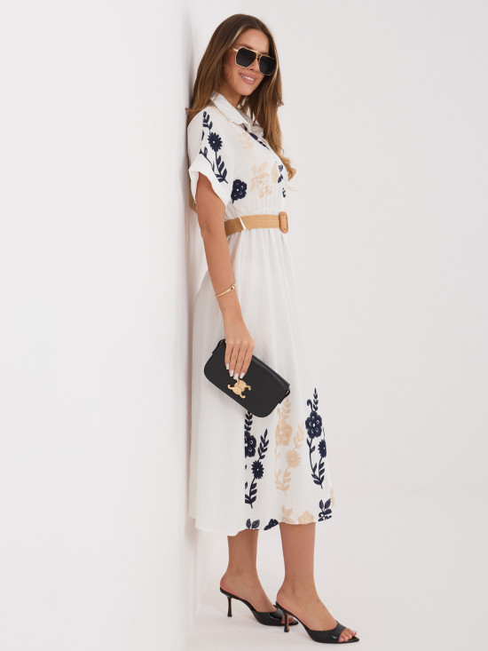 Weiß-blaues Hemdblusenkleid mit Stickerei und Gürtel, midi
