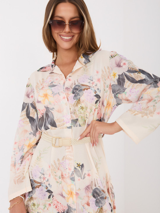 Beiges ausgestelltes Kleid mit Blumenmuster