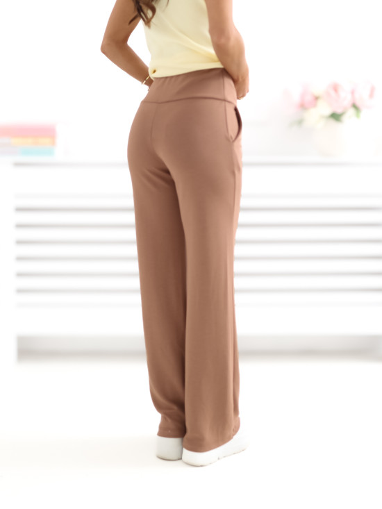 Beige Jogginghose mit geradem Bein