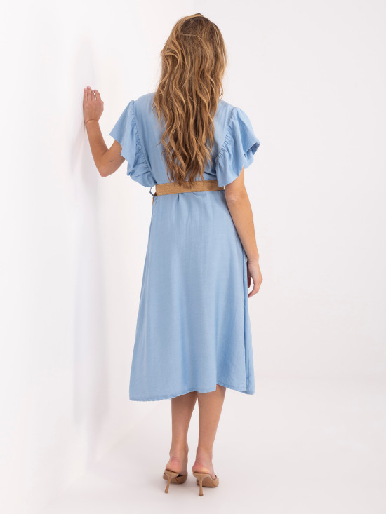 Hellblaues ausgestelltes Midi-Kleid mit Gürtel