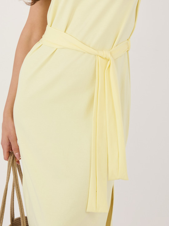 Sommerkleid aus Baumwolle in hellem Gelb mit Gürtel