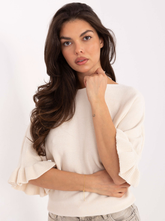 Eleganter beiger Pullover mit 3/4-Ärmeln und Volant