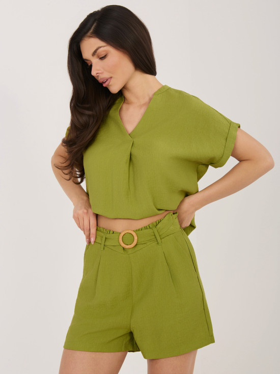 Damen-Shorts in Oliv mit Gürtel