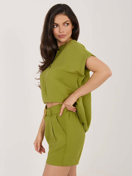 Damen-Shorts in Oliv mit Gürtel