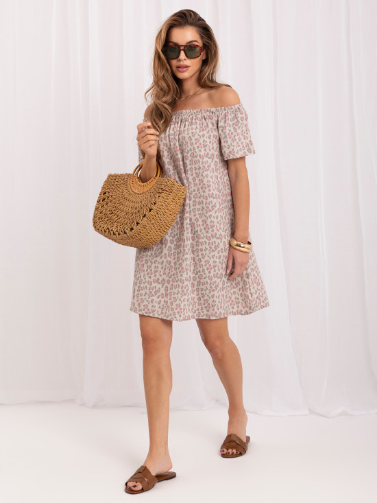 Rosa Oversize-Kleid mit Animal-Print und Carmen-Ausschnitt