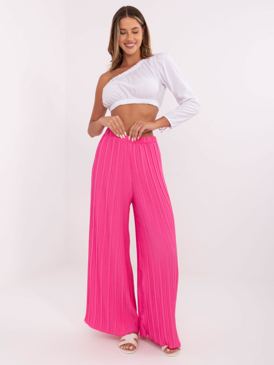 Stylische fluoreszierende rosa Hose