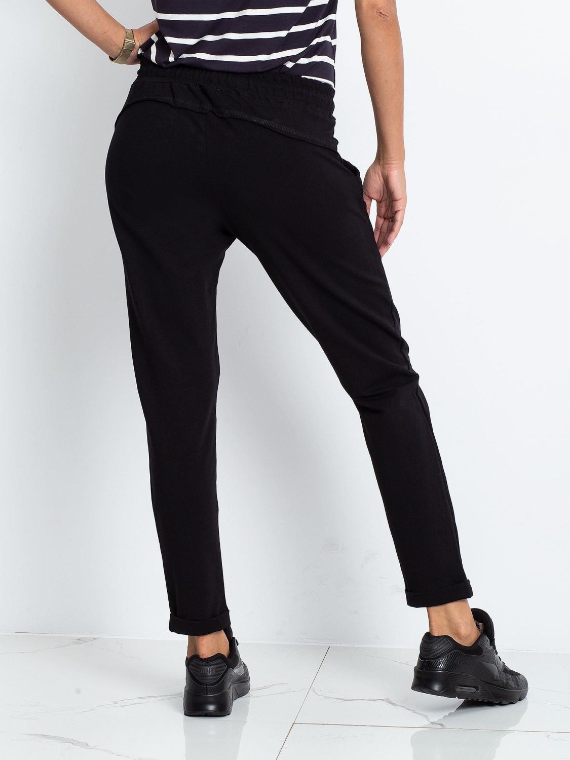 Stylische schwarze Sporthose