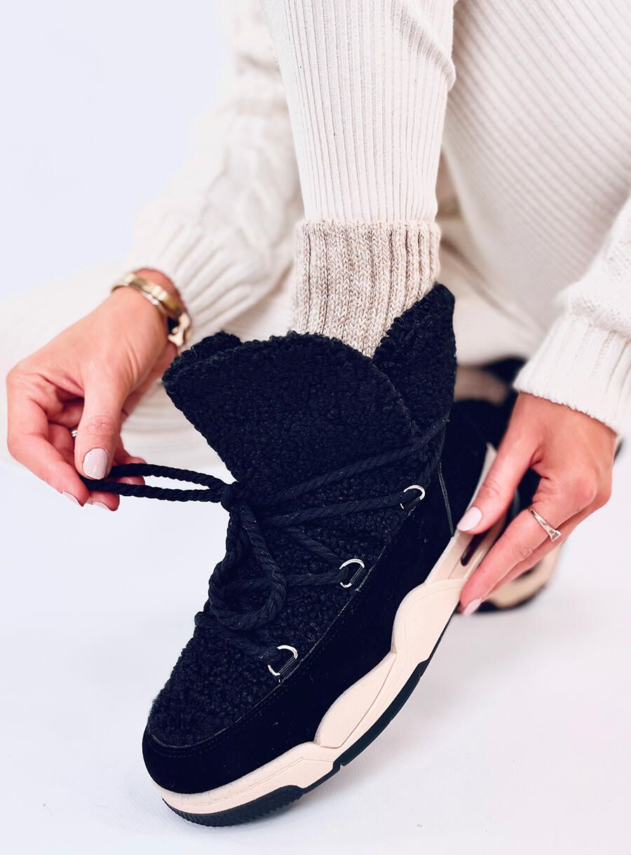 Schneeschuhe im Sneaker-Design Schwarz