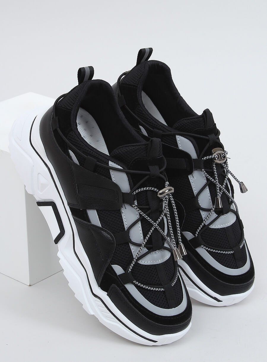 Schwarze Sport-Sneaker