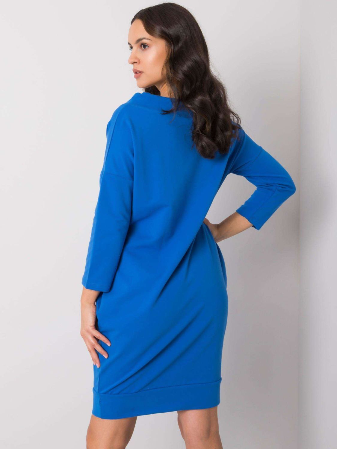 Einfache blaue Kleider mit langen Ärmeln