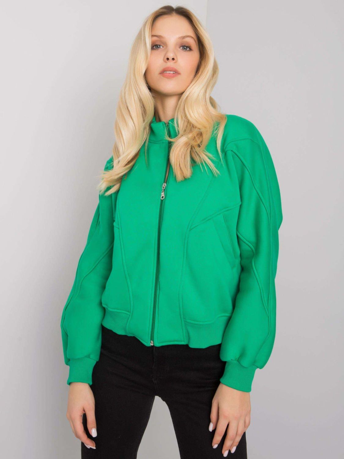 Stylische grüne Sweatjacke mit langen Ärmeln