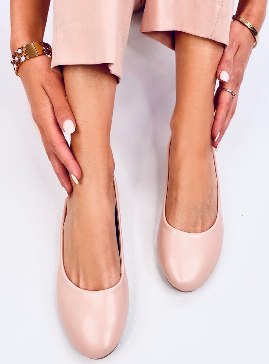 Ballerinas aus Leder Rosebeige
