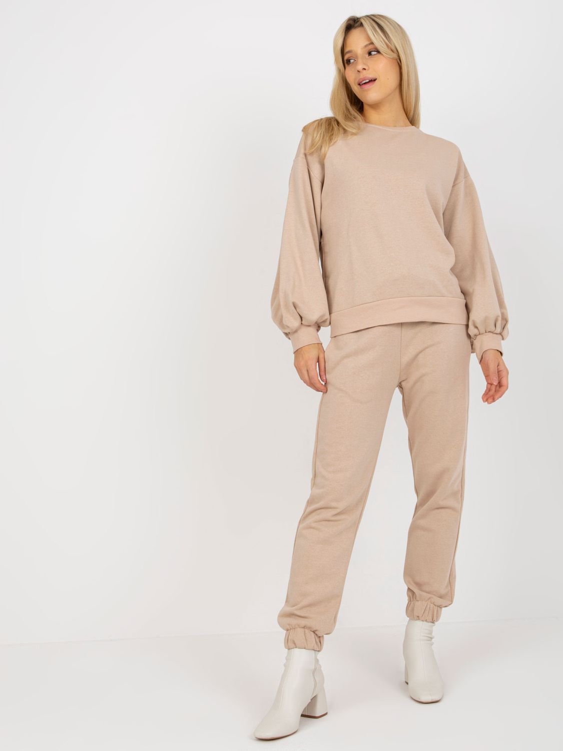 Beiger Casual Komplett mit weiter Kapuzenjacke