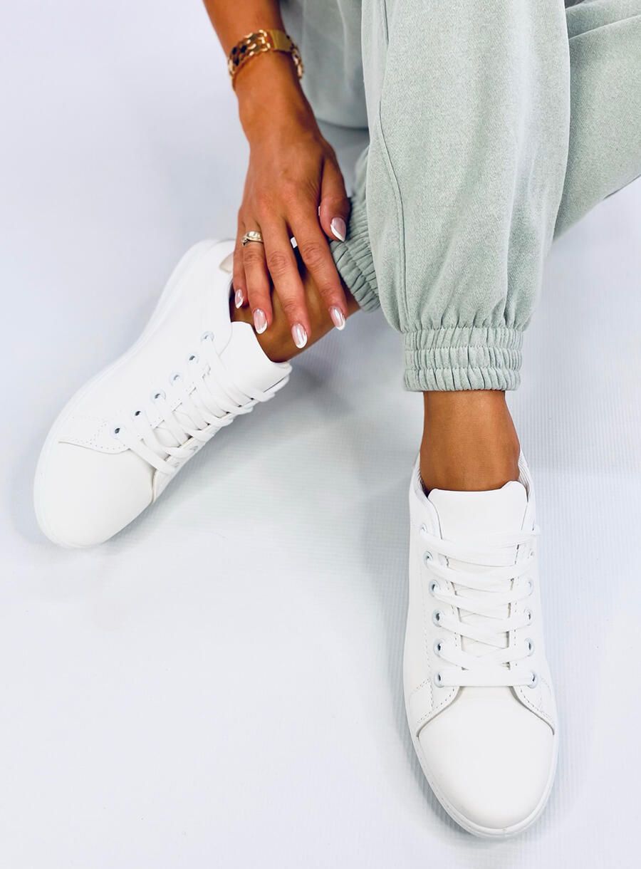 Sneaker im klassischen Schnitt Weiß/Gold