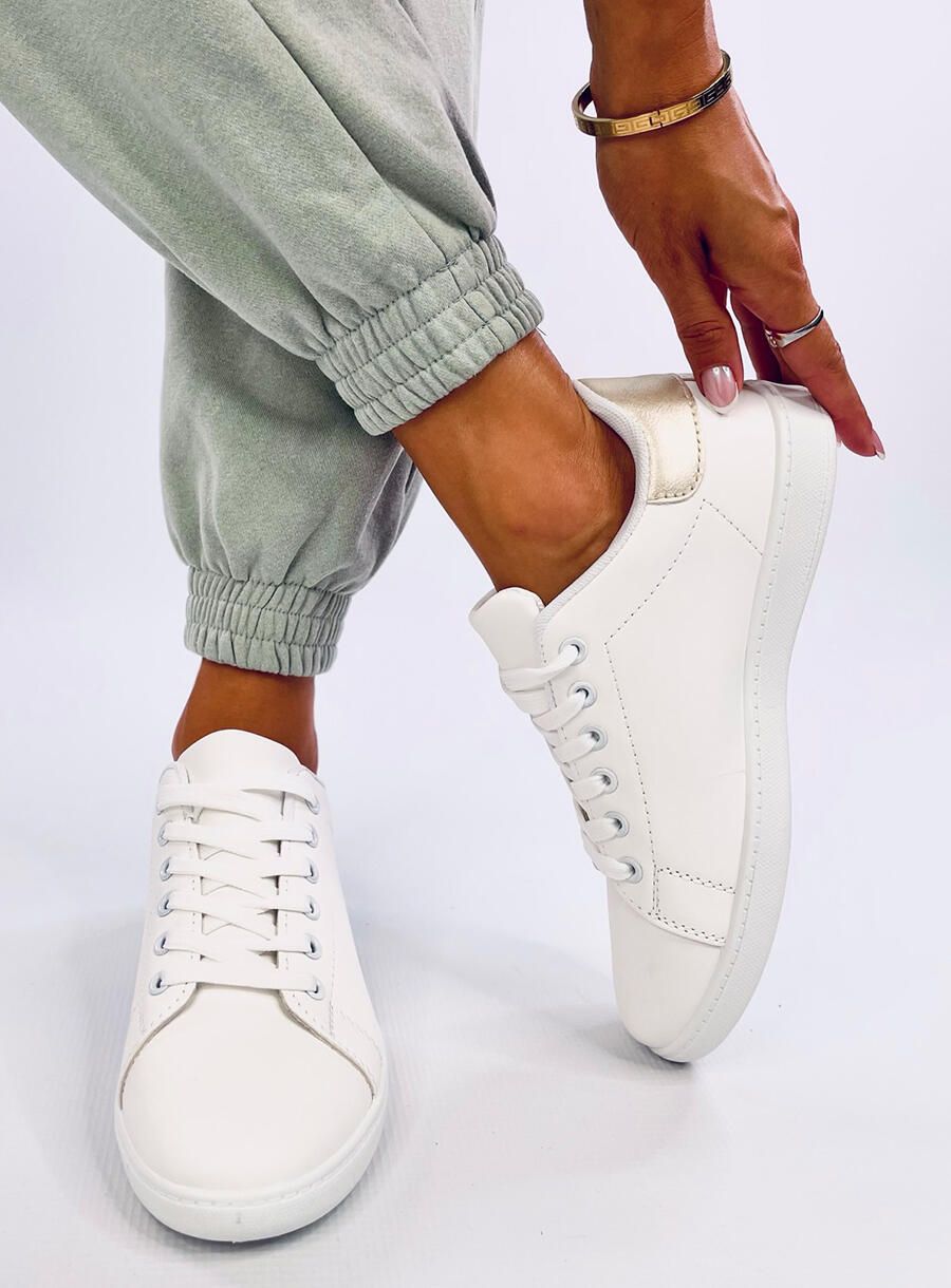 Sneaker im klassischen Schnitt Weiß/Gold