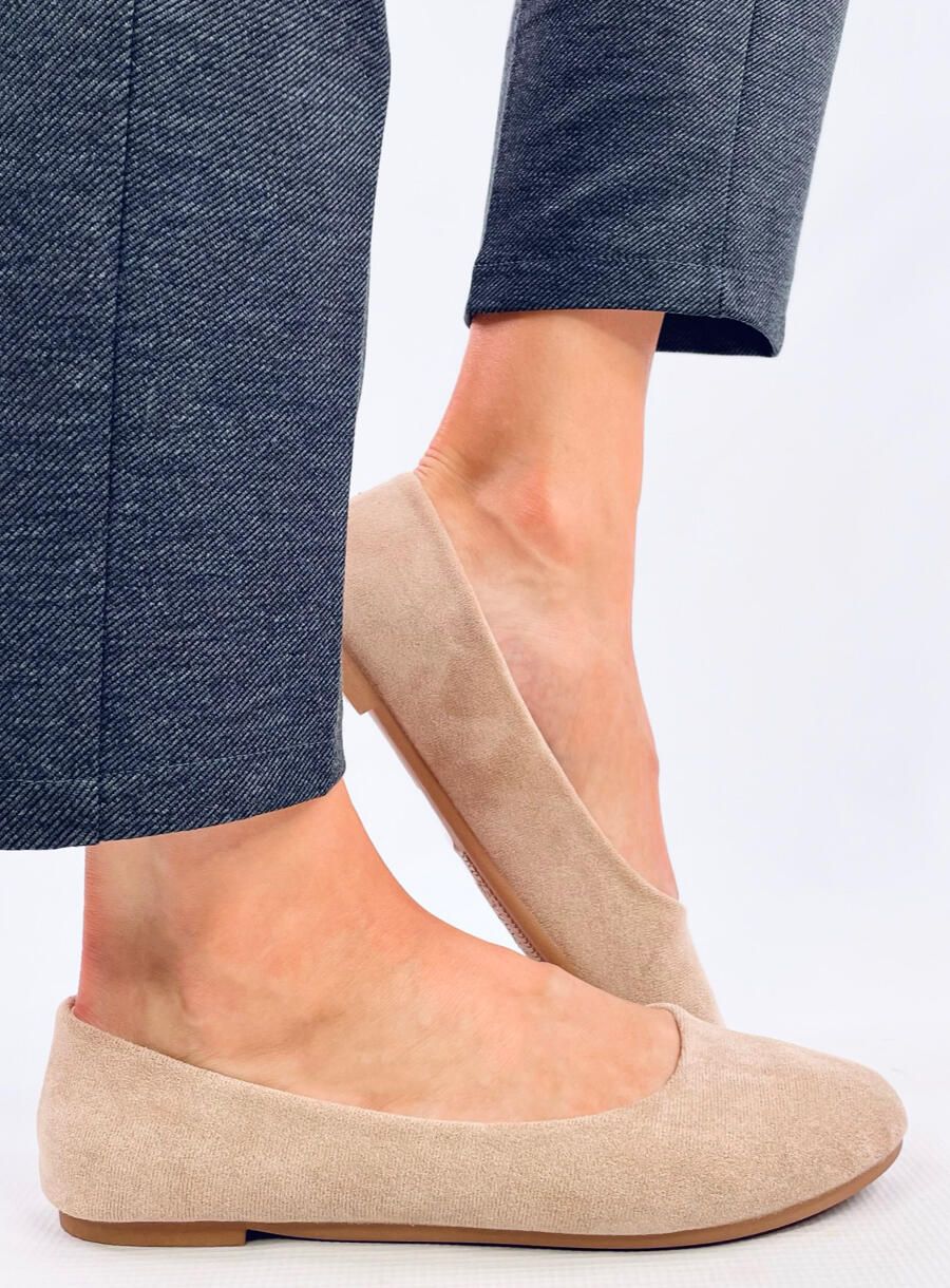 Ballerinas aus Wildleder mit runder Spitze Beige