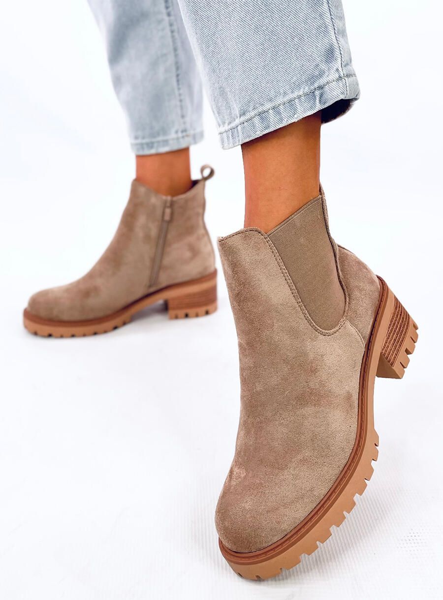 Chelsea Boots mit Absatz Beige