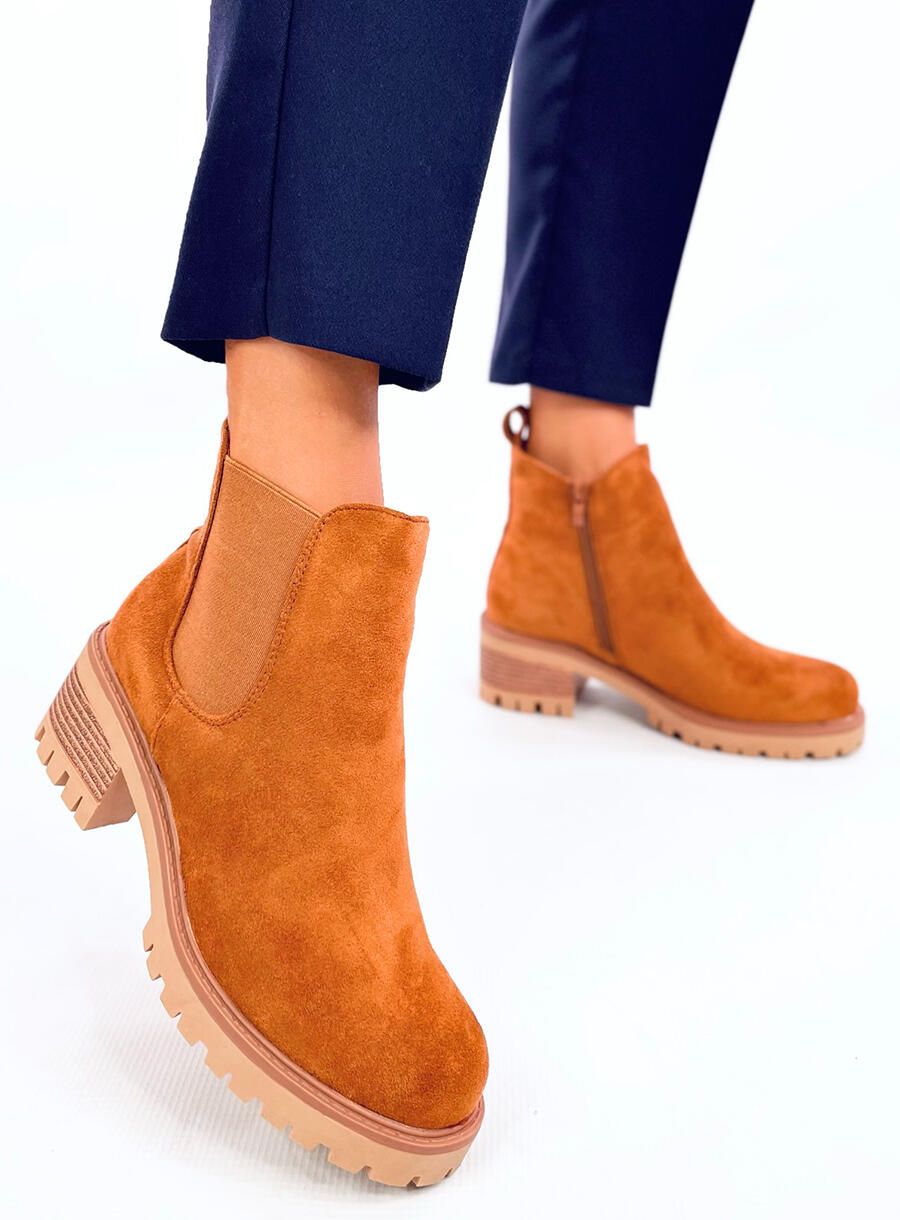 Chelsea Boots mit Absatz Braun