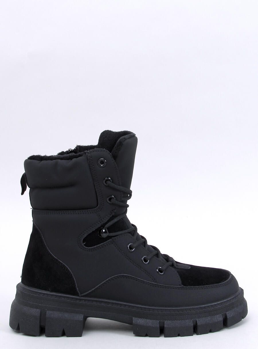 Schwarze warme Winterstiefel