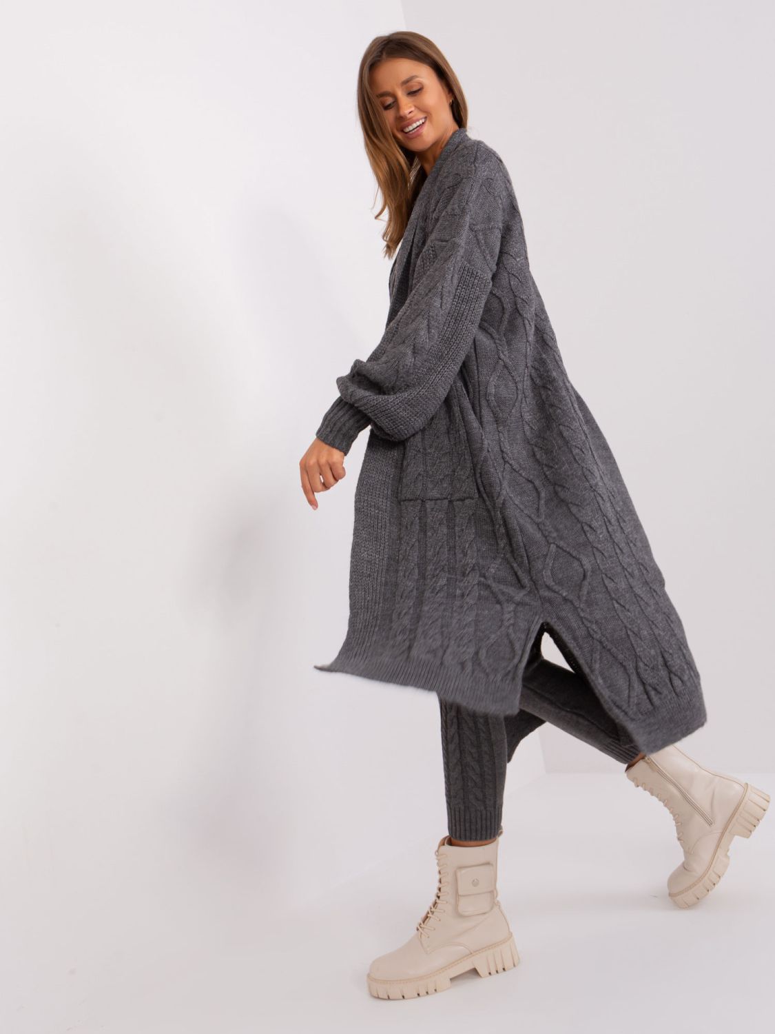 Dunkelgrauer Cardigan mit Puffärmeln