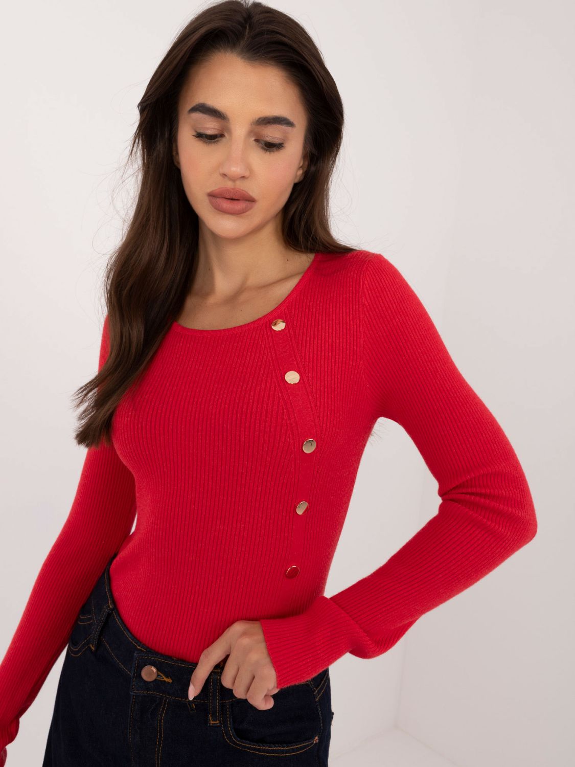 Stylischer roter Pullover