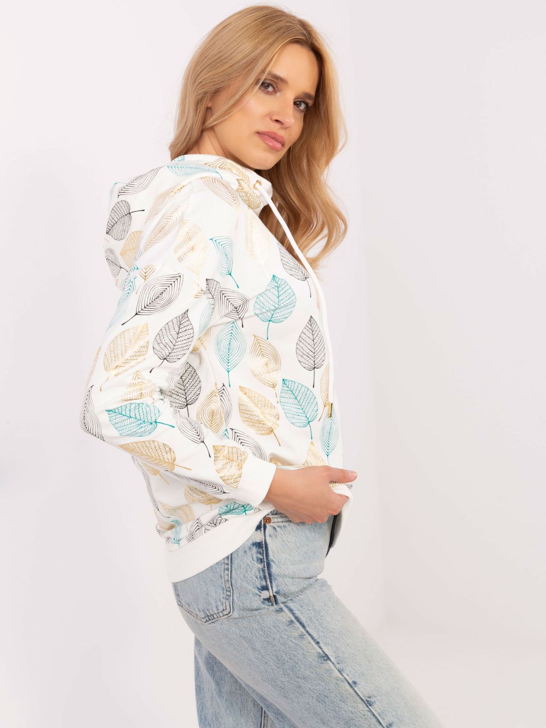 Stylischer Kapuzenpullover in Ecru