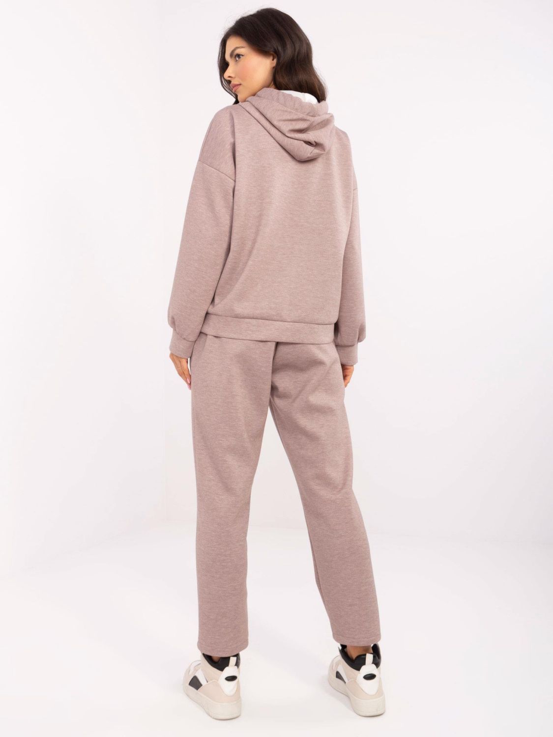 Stylisches Set mit Kapuze in Beige