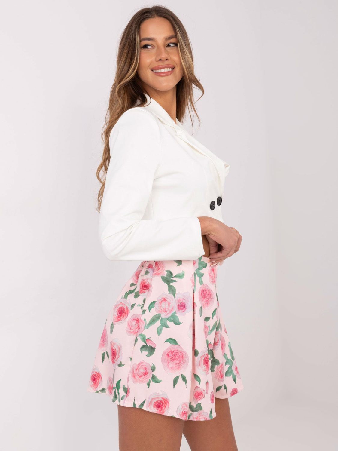 Elegante Shorts mit Blumenmuster in hellrosa