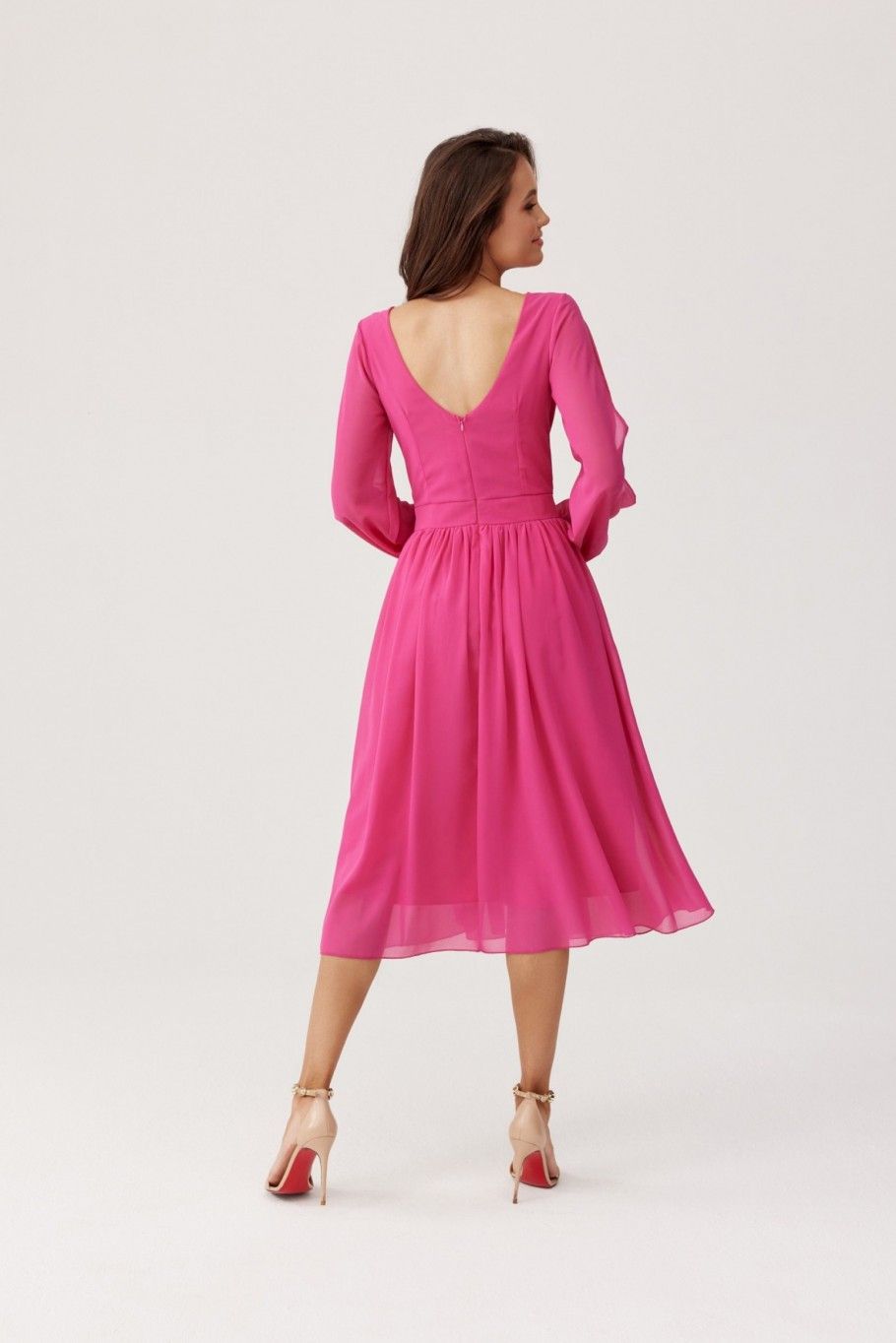Ausgestelltes Kleid mit Wickelausschnitt und langen Ärmeln in Amaranth