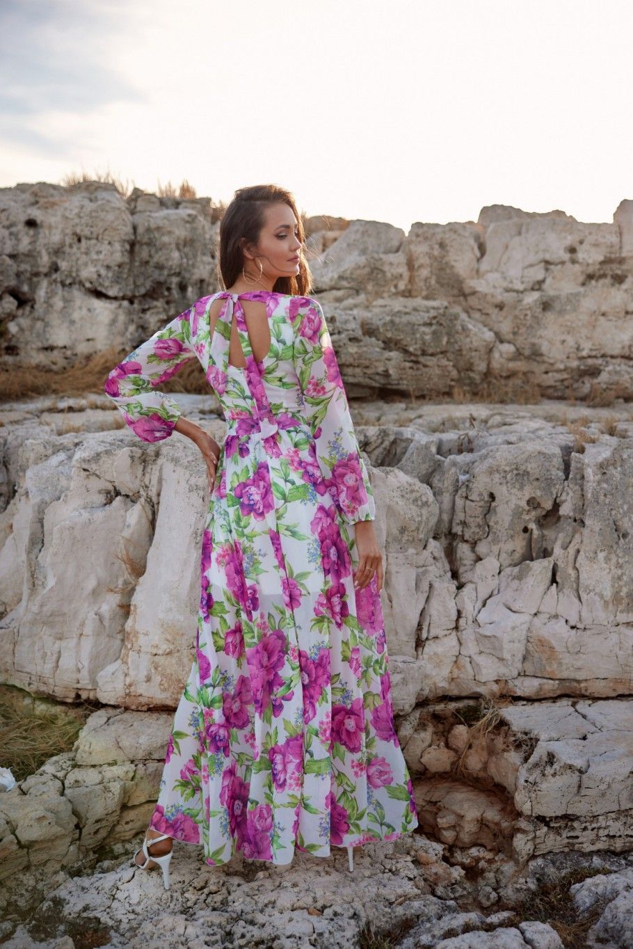 Langes gemustertes Kleid mit Rückenschnürung Nicole