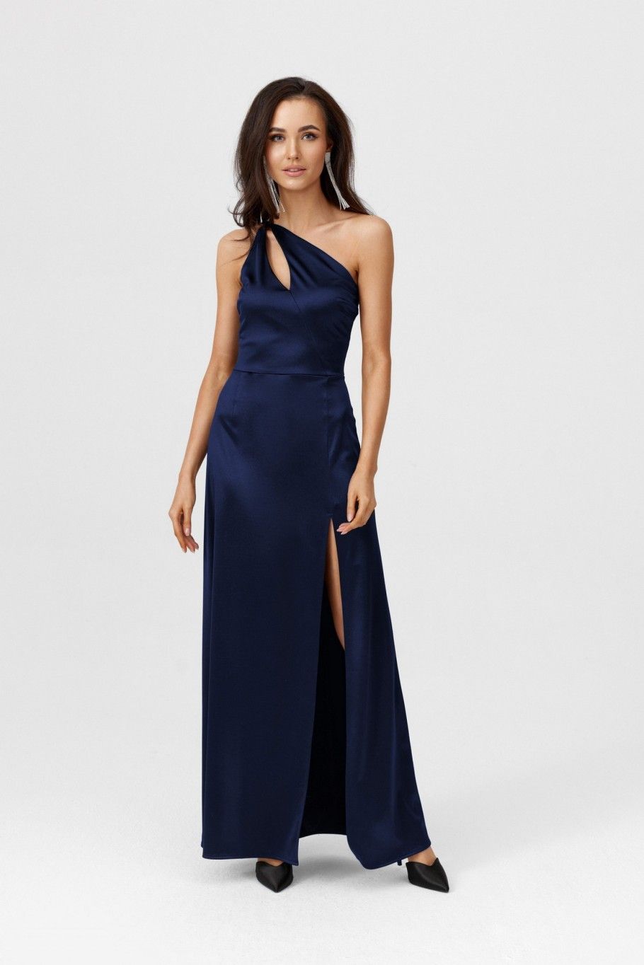 Langes Kleid mit Trägern und asymmetrischem Ausschnitt, dunkelblau