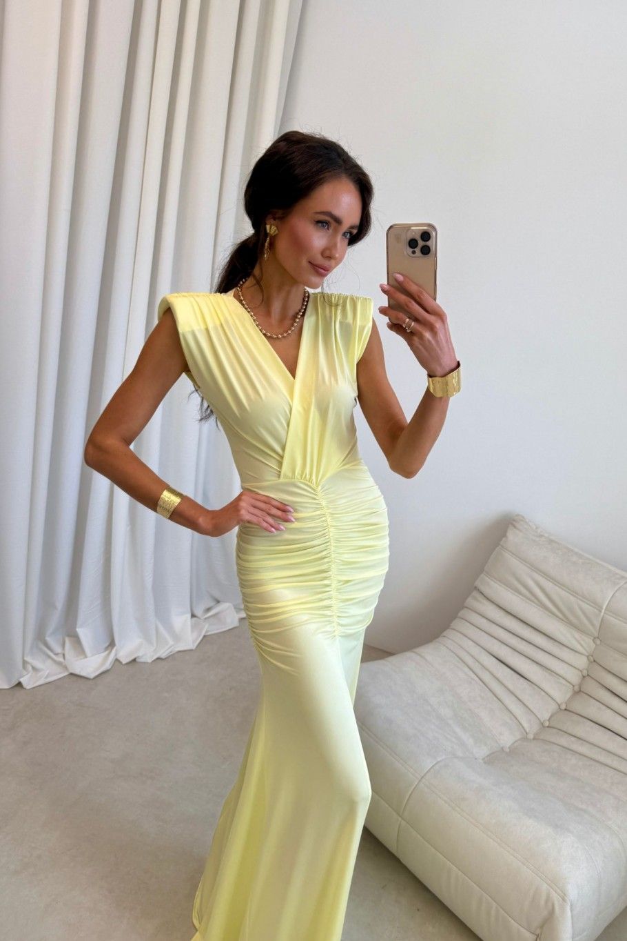 Noelia – Maxi-Kleid in Gelb