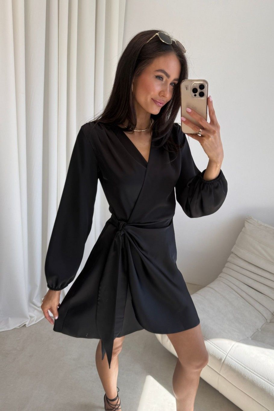 Schwarzes Catlin Mini-Wickelkleid