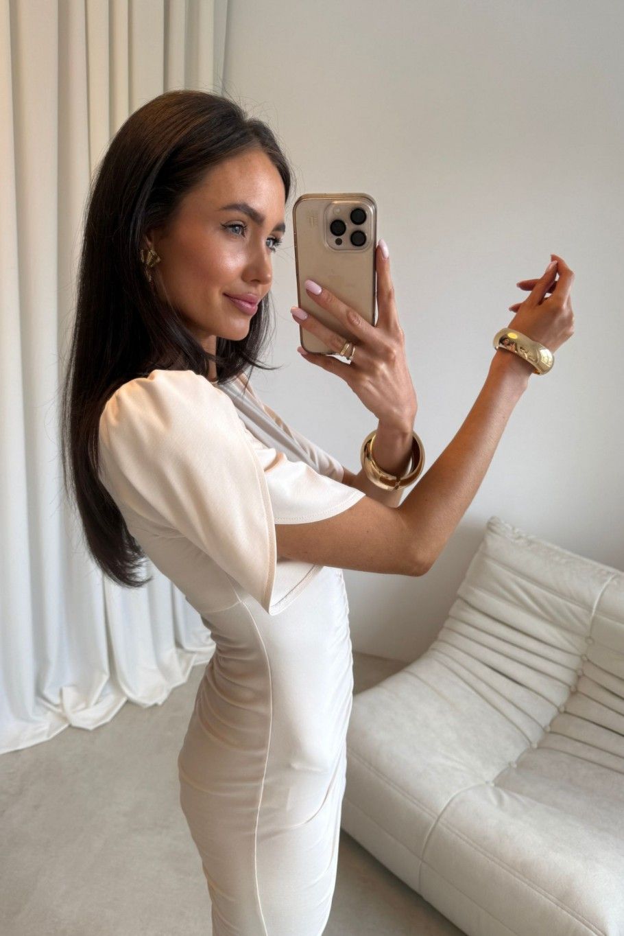 Midi-Kleid in Vanillefarbe