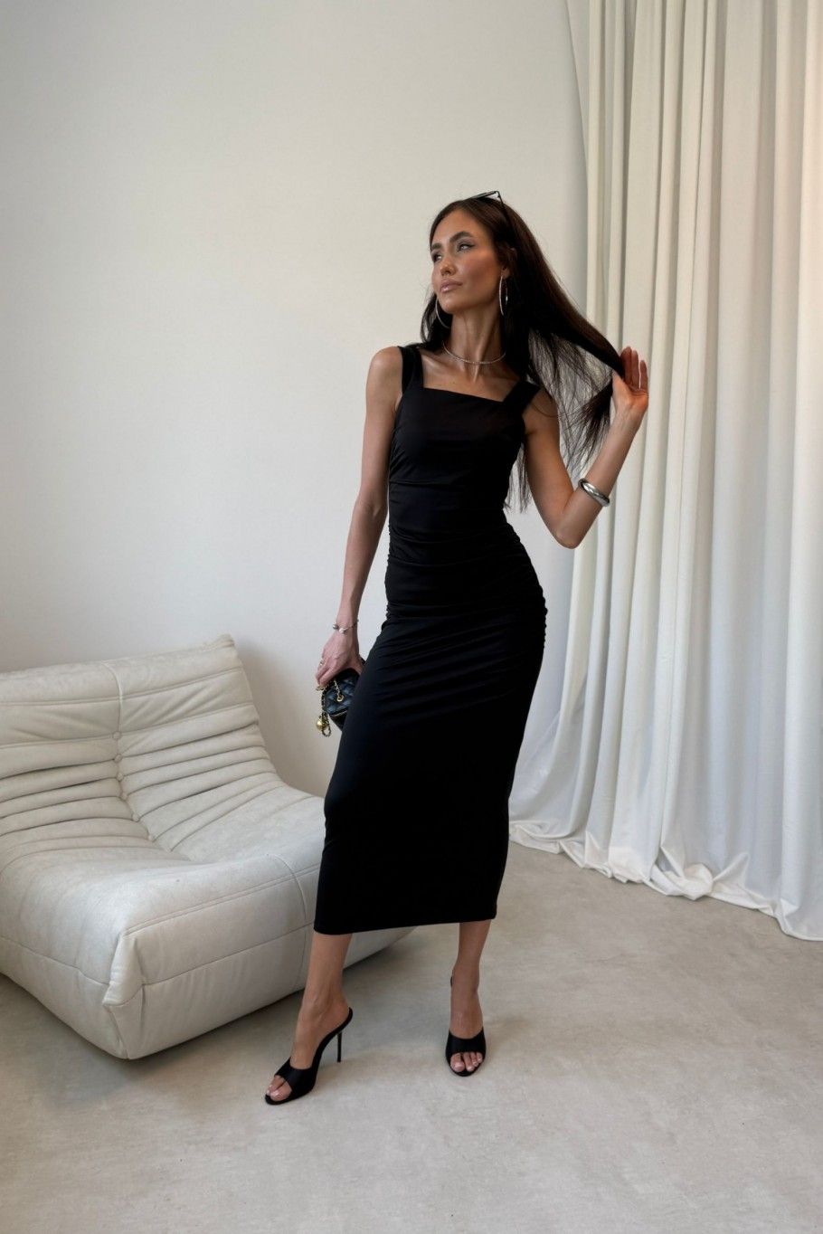 Schwarzes Zoya-Midikleid