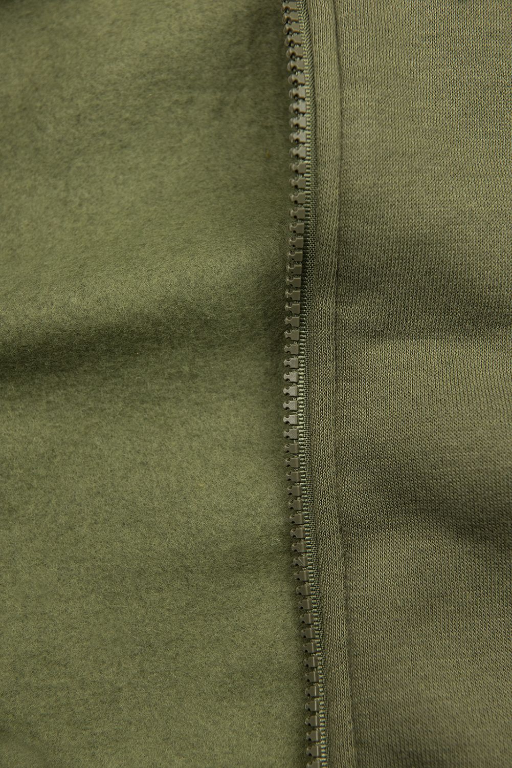 Verlängerte Sweatjacke mit Blumenmuster khaki