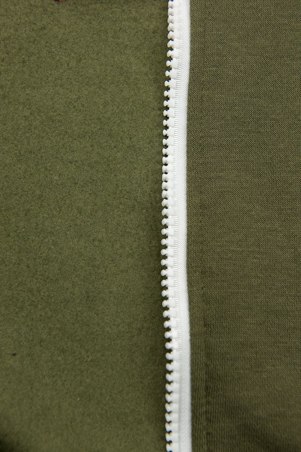 Sportliche Sweatjacke mit Frontzipper khaki