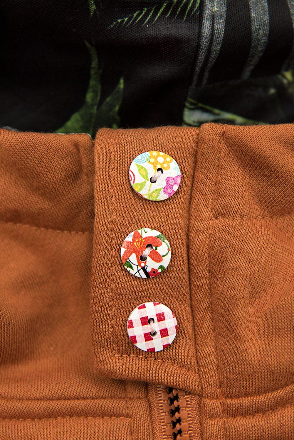 Sweatjacke - geblümtes Kapuzenfutter terakota