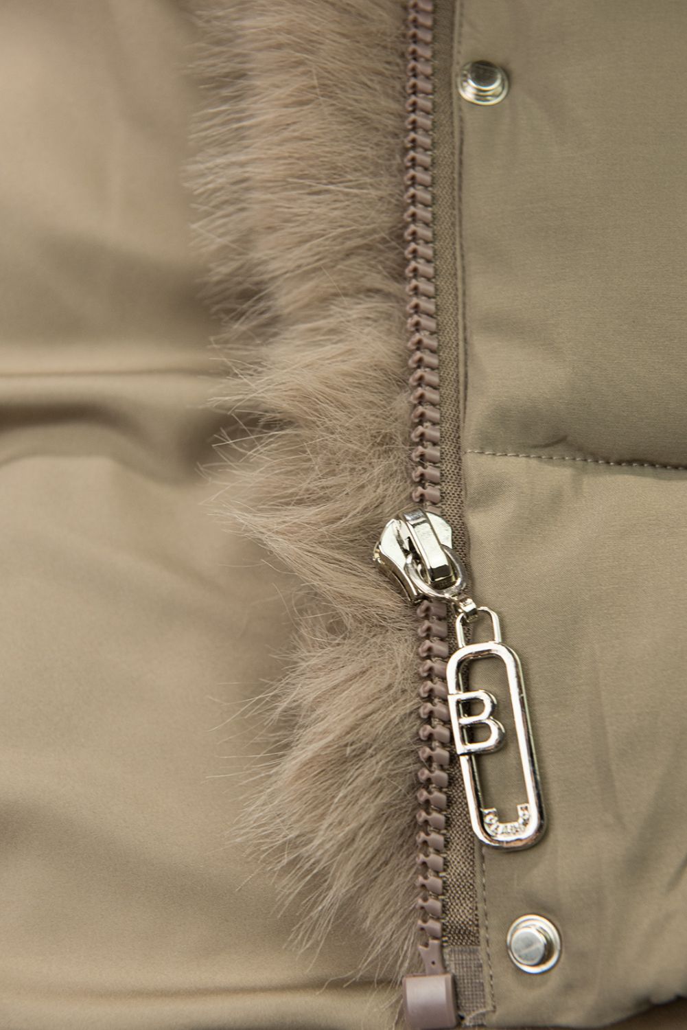 Damen-Winterjacke mit abnehmbarem Kunstfell Beige