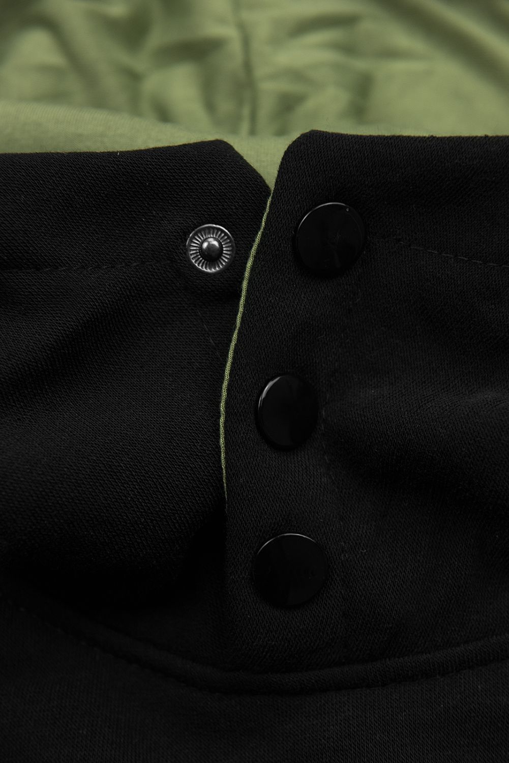 Verlängerte Sweatshirt/Sweatkleid schwarz/khaki