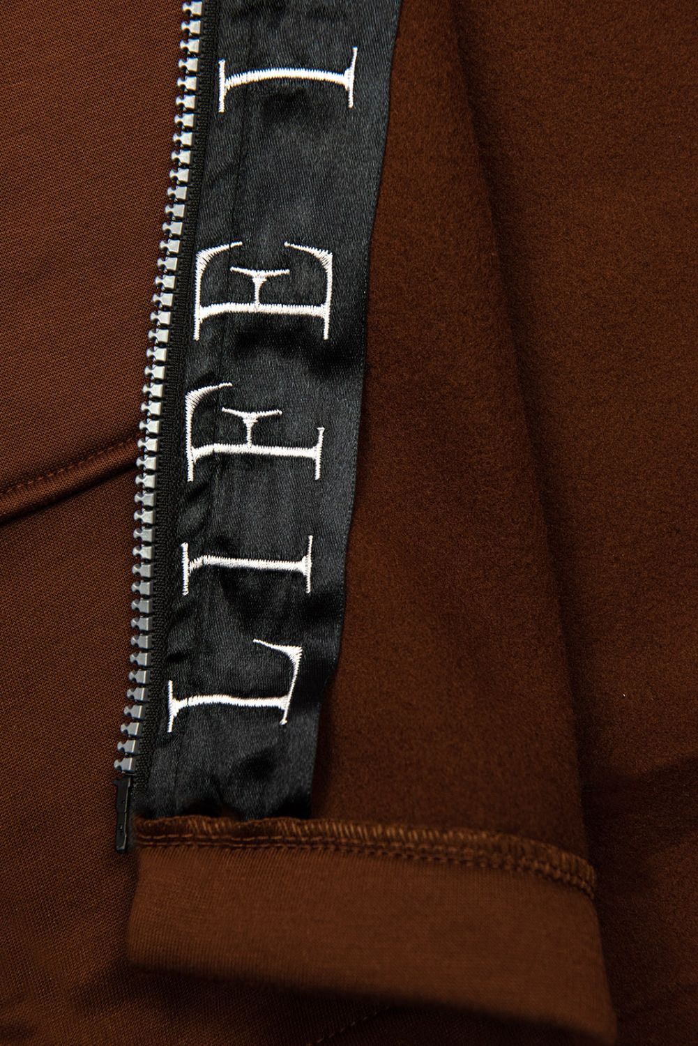 Sportliche lange Sweatjacke Schokoladenbraun