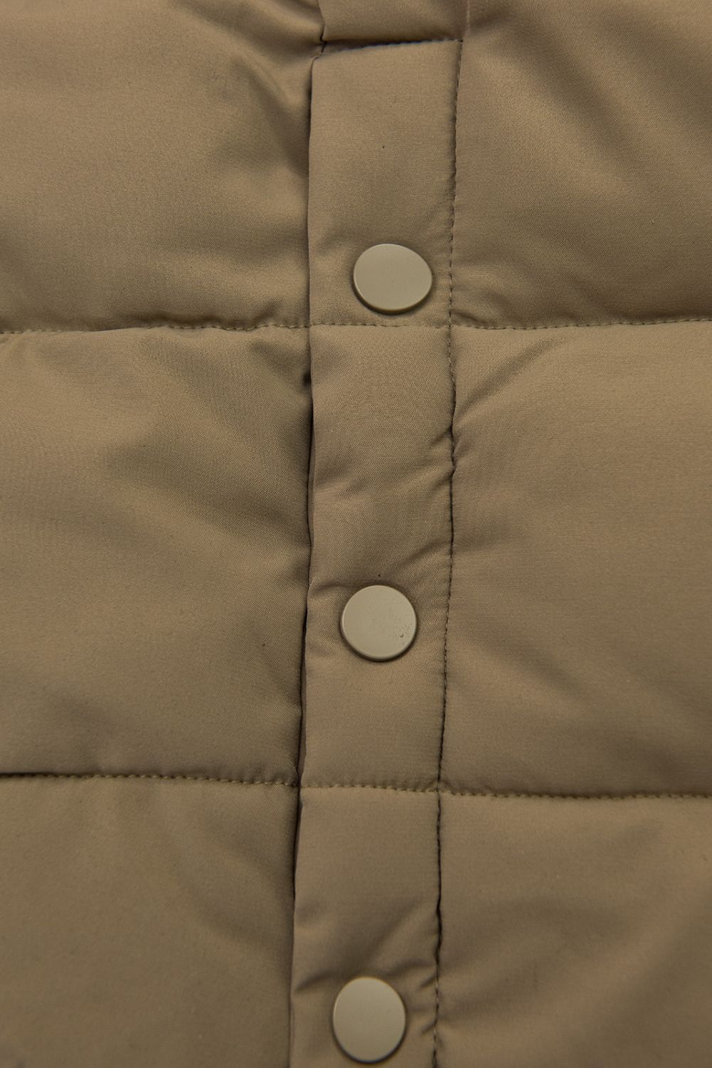 Gesteppte Winterjacke im verlängerten Schnitt, Beige