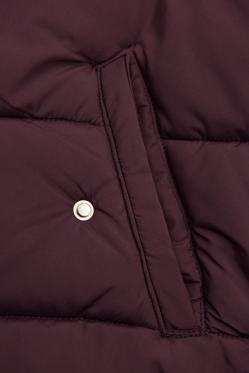 Damen-Steppjacke für den Winter mit Fell – Pflaumenviolett