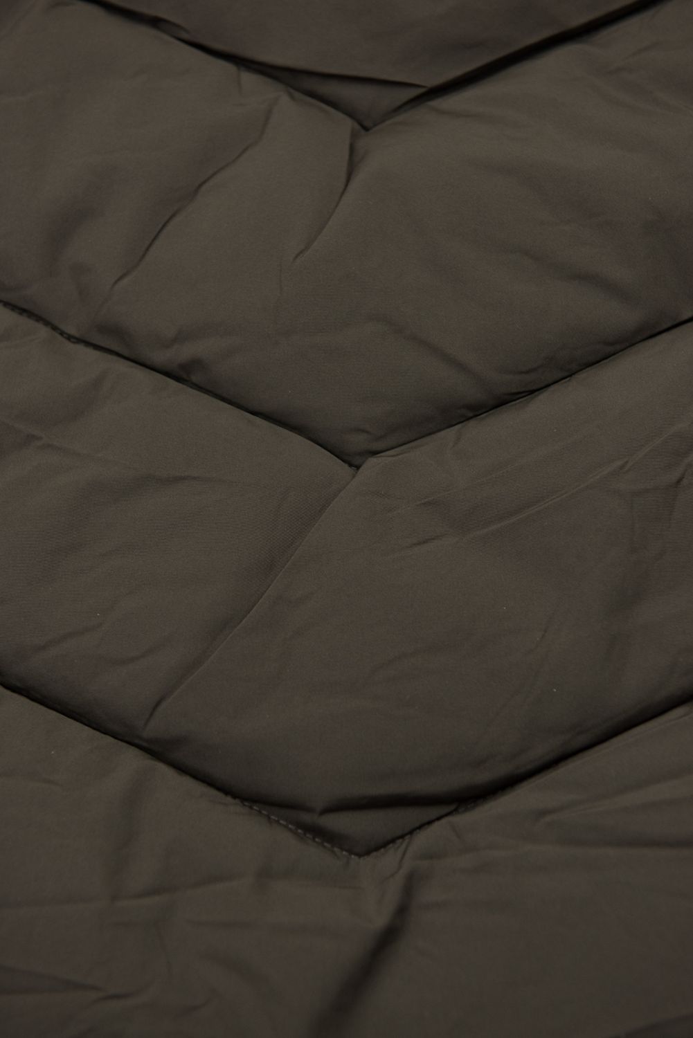 Damen-Steppjacke für den Winter mit Fell – Braun