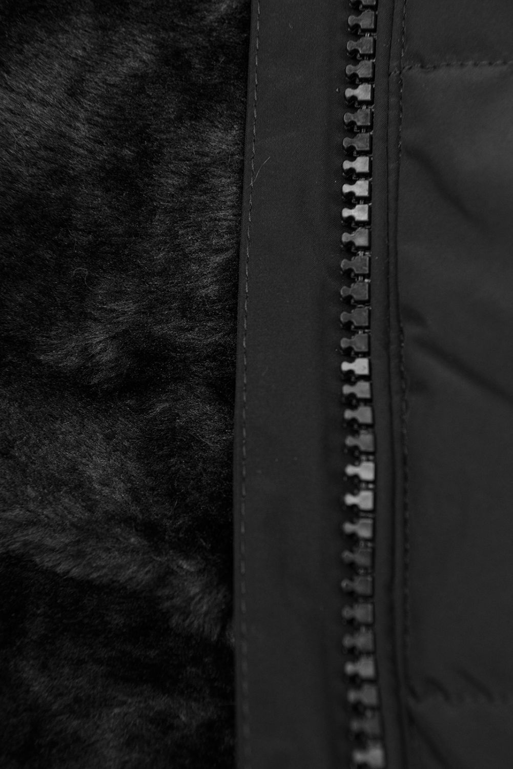 Winterjacke mit warmem Teddyfell schwarz