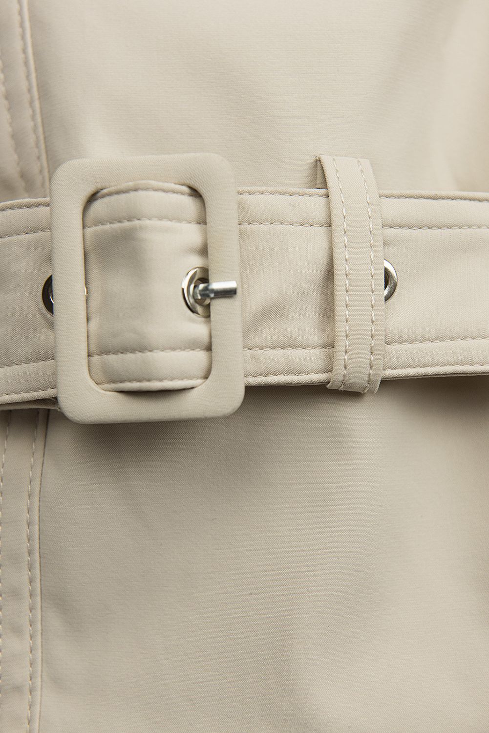 Ecru Trenchcoat mit Taillengürtel