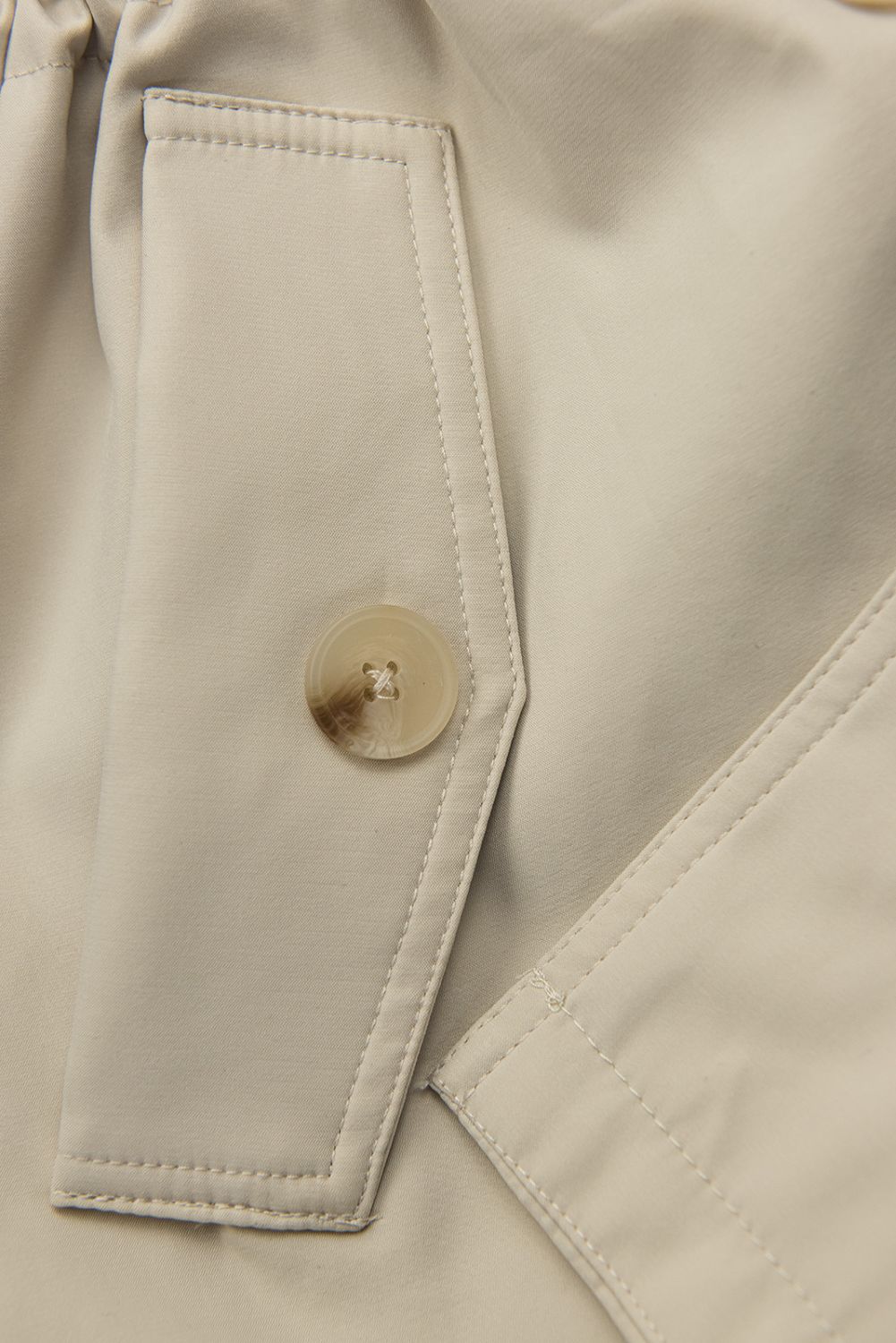 Ecru Trenchcoat mit Taillengürtel